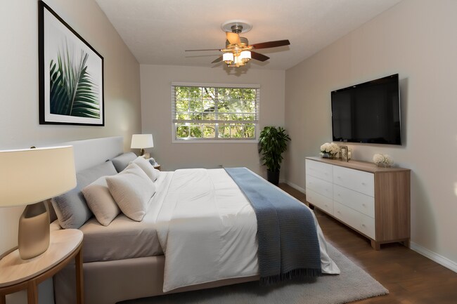 Photo - Downtown 2 BR / 1.5 BR Spacious Condo w/ G...