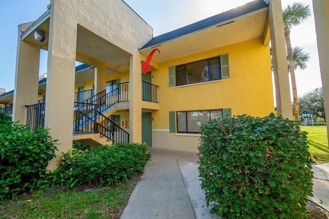 Building Photo - 720 Meadows Cir Unit 720