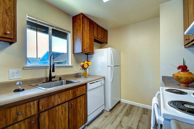 Photo - Aspen Village