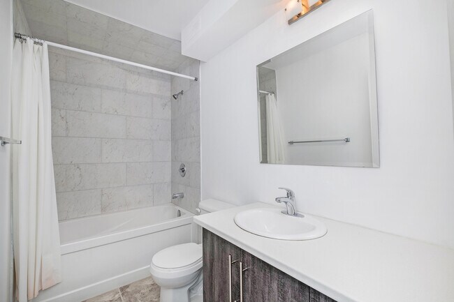 Photo - 344-368 Tillbury Av