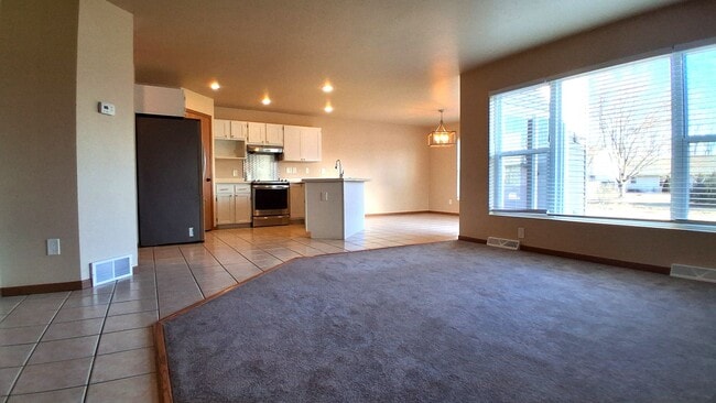 Photo - Rotherham: 151-153 East River Drive Duplex Unit 151 East River Drive