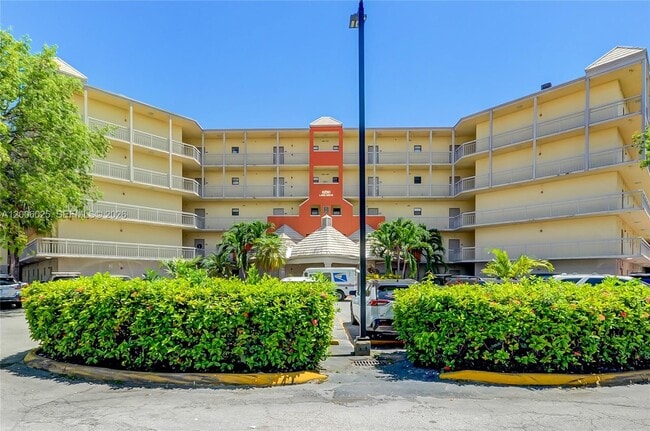 Photo - 8290 Lake Dr Unit 108