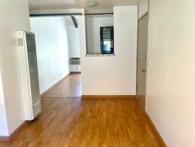 Photo - 1 Bedroom Condo Near Downtown WC Unidad 6