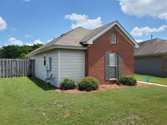 96 Grand Park Dr