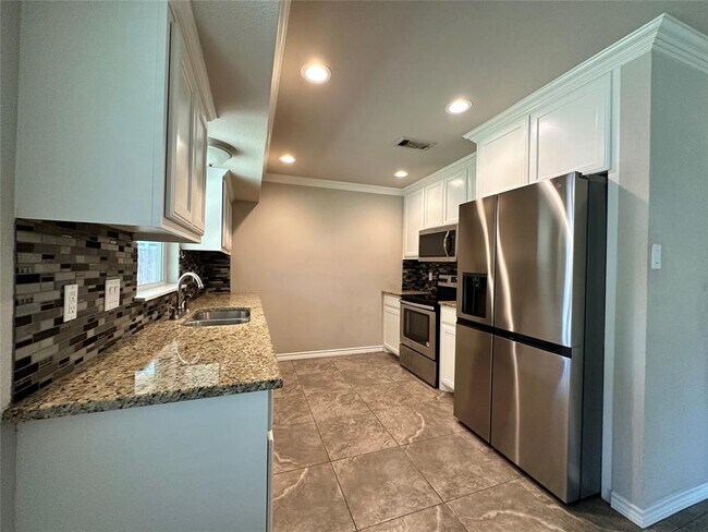 Photo - 1700 Roundup Trail