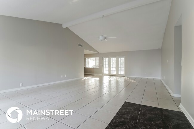 Photo - 512 San Marie Ave