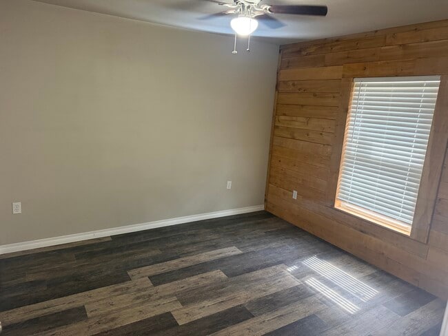Photo - 1000 N Cherry St Unidad 1