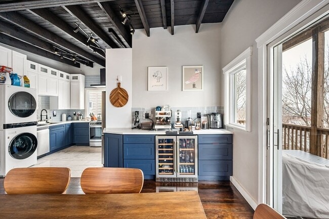 Photo - 56 Percival St Unit 3