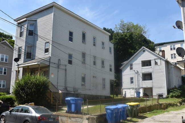 Building Photo - 134-140 Charles Street, Waterbury CT Unit 134