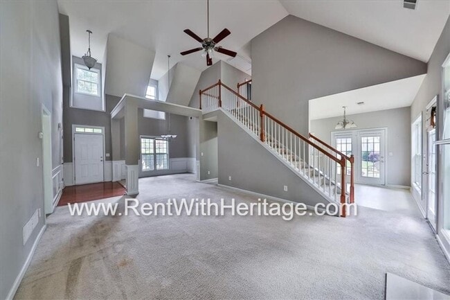 Photo - Gorgeous 4bd/ 2.5 Bath / Attention to Deta...