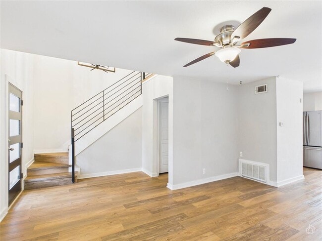 Photo - 6211 Manor Rd Unit 107
