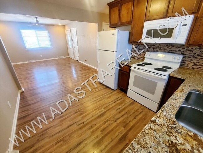 Photo - Nicely updated duplex near Kansas City sch...