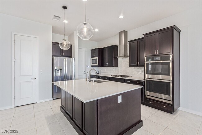 Photo - 298 Nine Mile Creek Dr