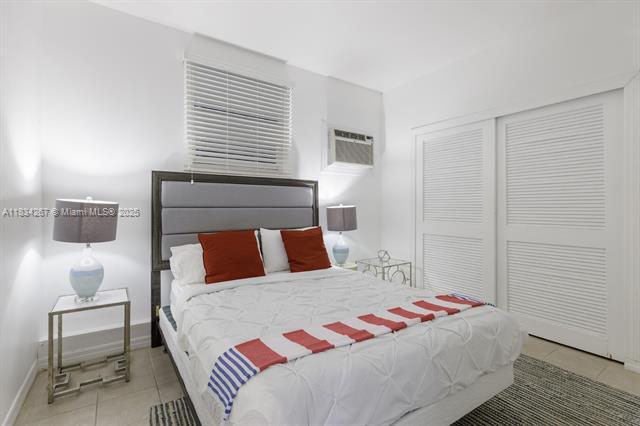 Photo - 1134 Harrison St