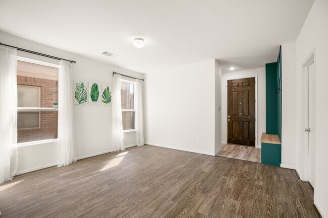 Photo - 4118 Lake Cypress Cir