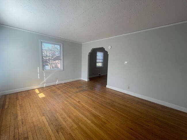 Photo - Duplex on Saluda Ave. - Near 5 Points Unidad 426