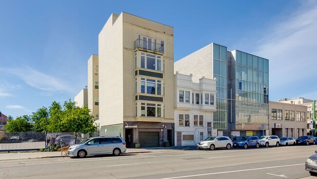 Building Photo - 275 9th St Unit 275 9th St., 3, Oakland, CA 94607