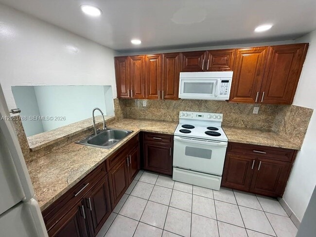 Photo - 11780 SW 18th St Unit 521-2