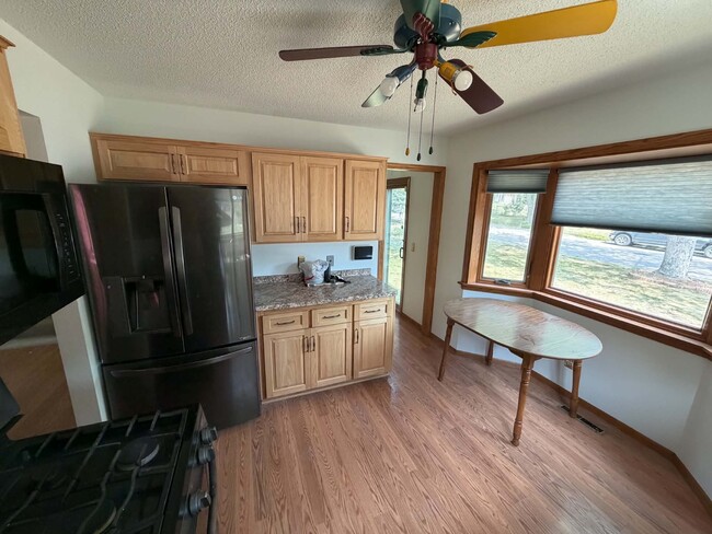 14196 Upper 54th St N