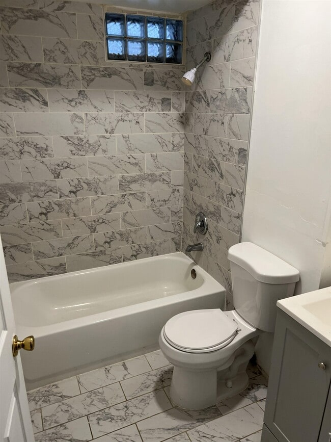 Photo - 167 Garfield Ave