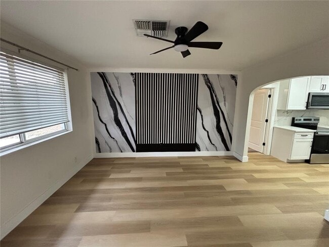 Photo - 1215 New York Ave