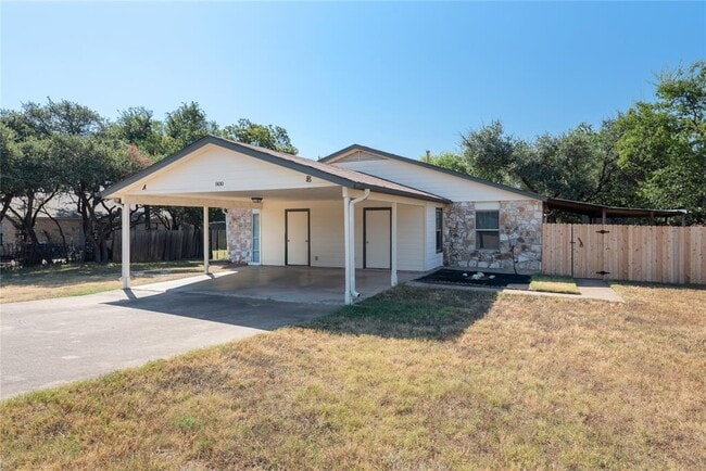 Building Photo - 800 Osage Dr Rental