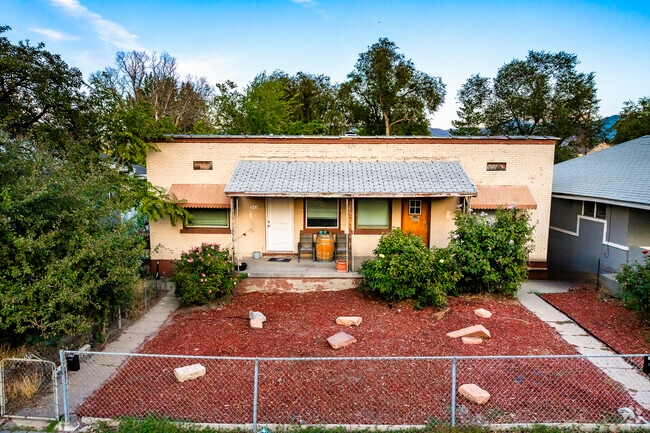 Building Photo - 1045 S Jefferson St Rental