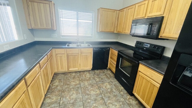 Photo - 44970 W Zion Rd