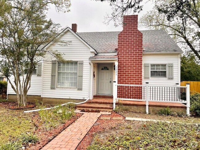 Building Photo - 1221 N Luckett St Rental