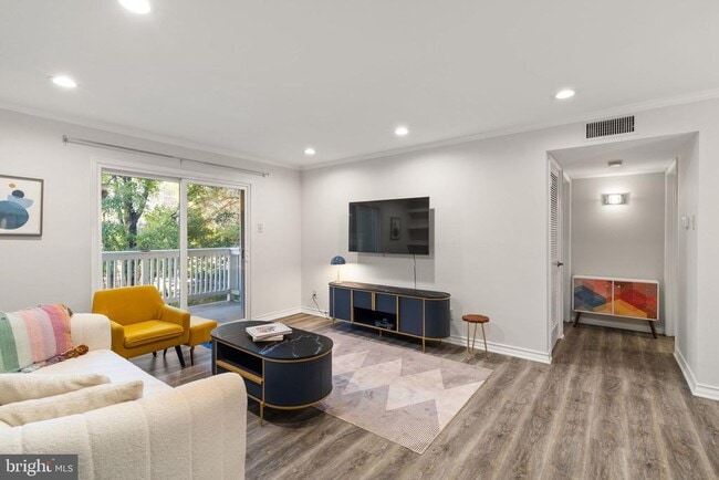 Photo - 1515 Lincoln Way Unit 203B