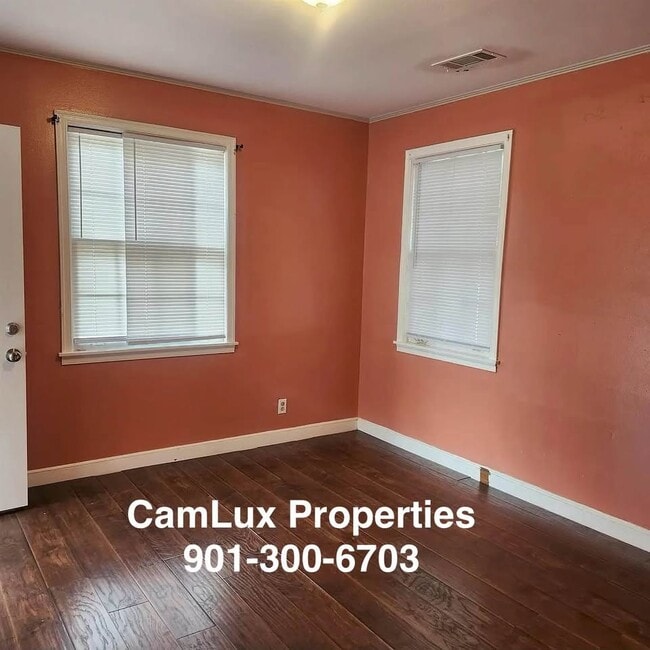 Photo - 3484 Vernon Ave