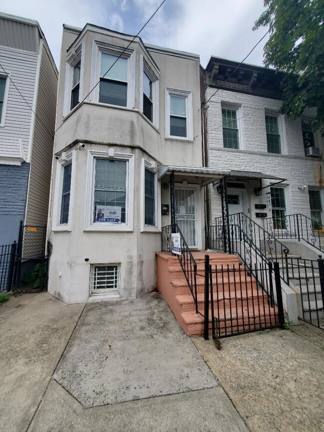Building Photo - 78 Belmont Ave Rental