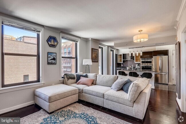 Building Photo - 631 D St NW Unit 934 Rental
