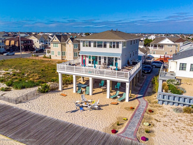 Photo - 2102 Oceanfront