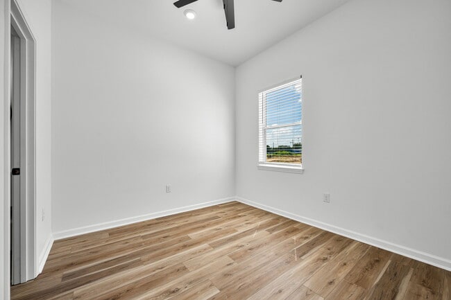 1st Guest Bedroom - Legacy Park Townhomes
