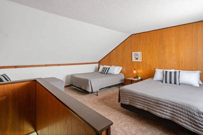 Photo - 228 E State St Unidad SI ID1539848P