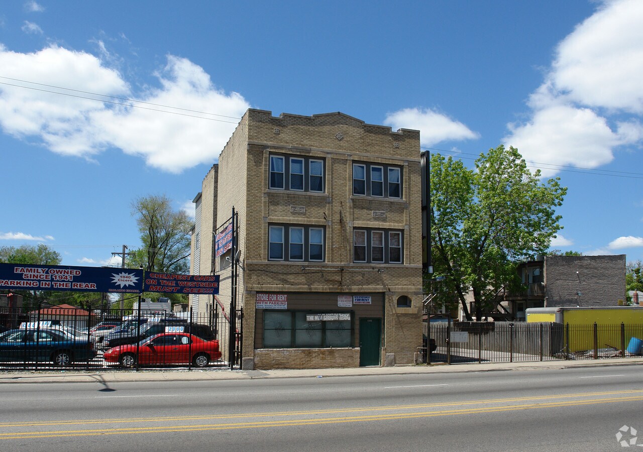 Photo - 1048 N Cicero Ave