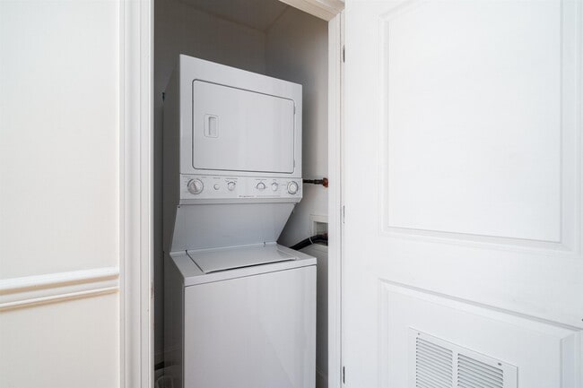 Photo - 85 Maple St Unit 1L