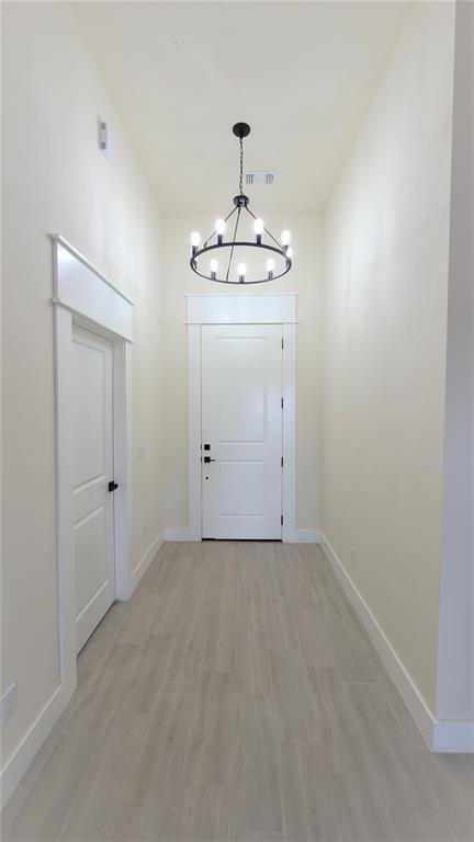 Photo - 108 Tralee Ln