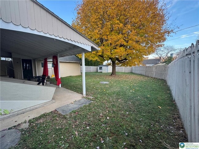 Photo - 10 Henry Ave