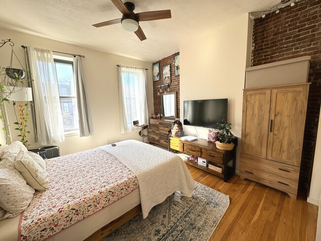 Photo - 84 Berkeley St Unit 3