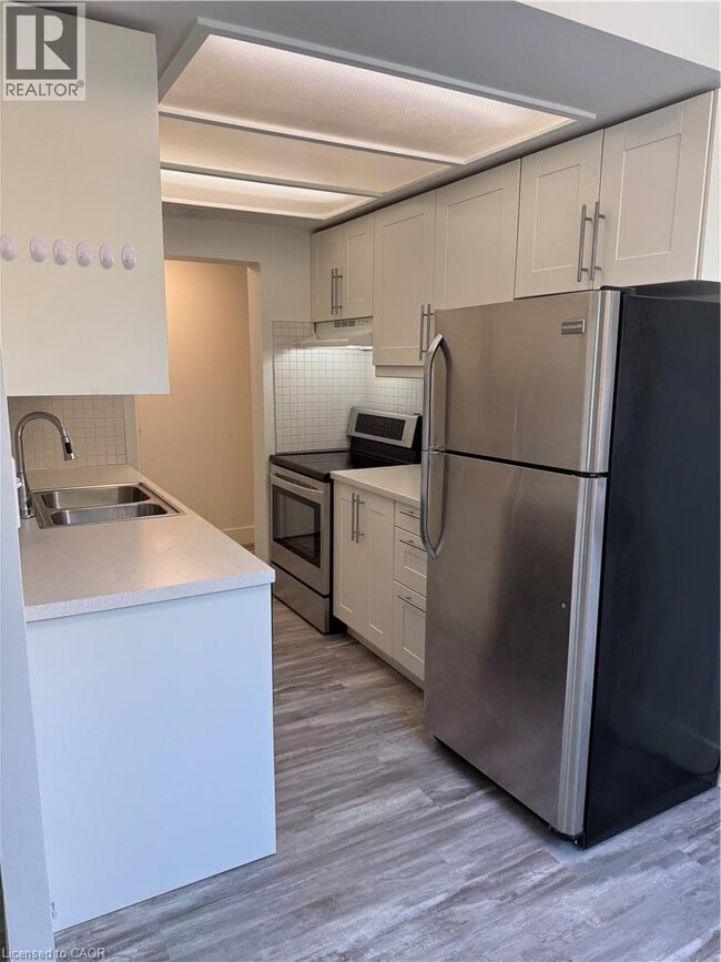 Photo - 120 Duke St Unit 102