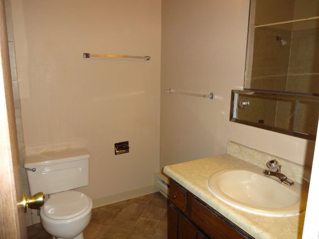 Photo - 51 Castle Royal Dr