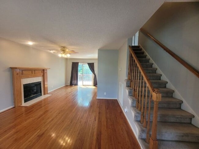 Photo - 1/2 OFF 1st Month's Rent!!!!