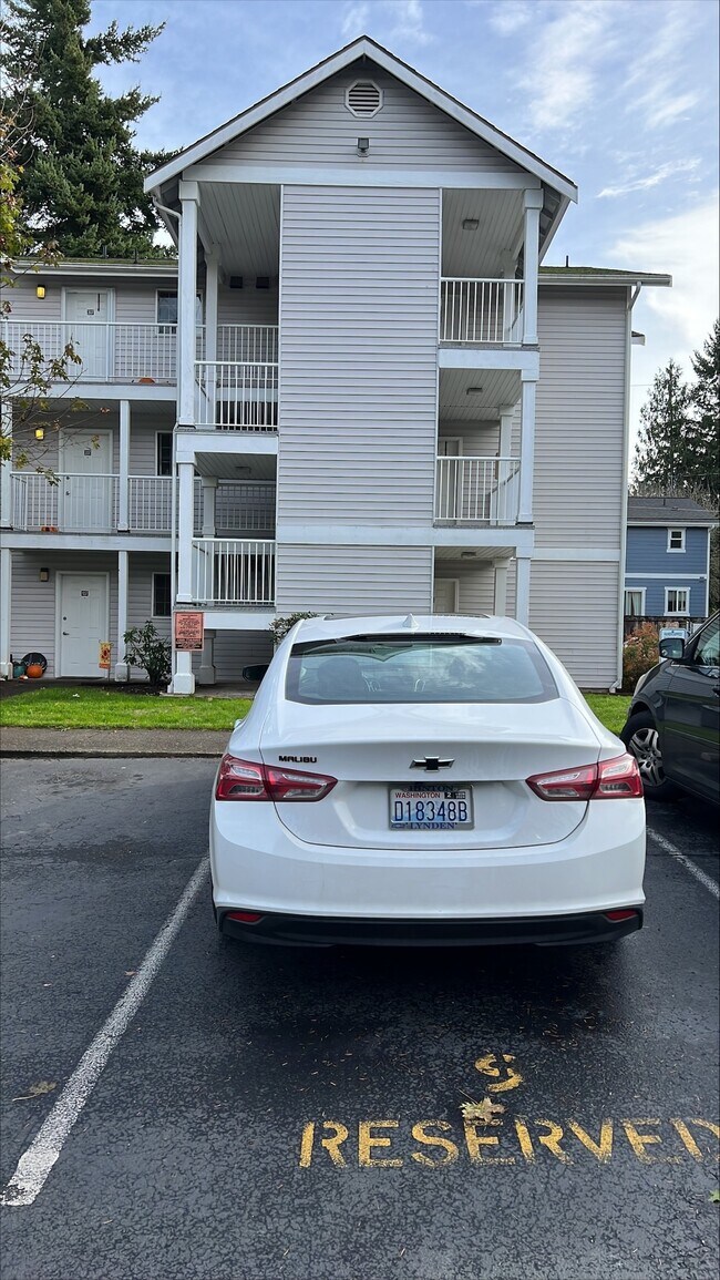 2711 W Maplewood Ave Condo Unit 308 Condo for Rent in Bellingham, WA