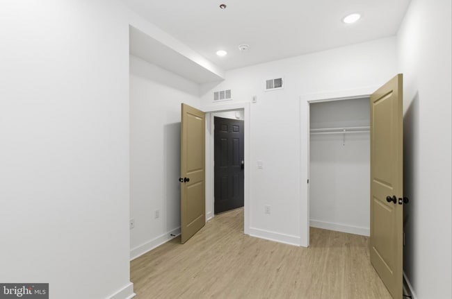 Photo - 863 N 43rd St Unit 2