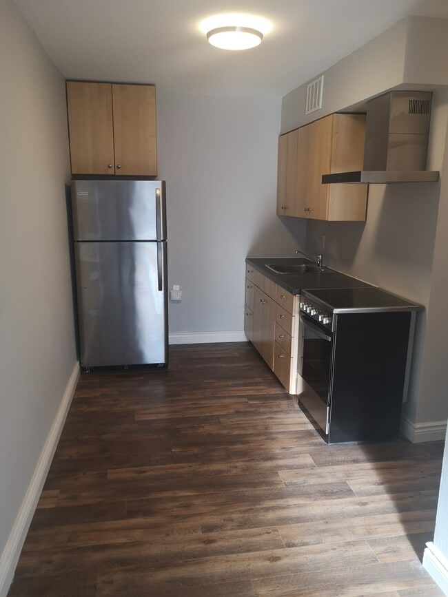 Photo - 162 Young St Unité 3