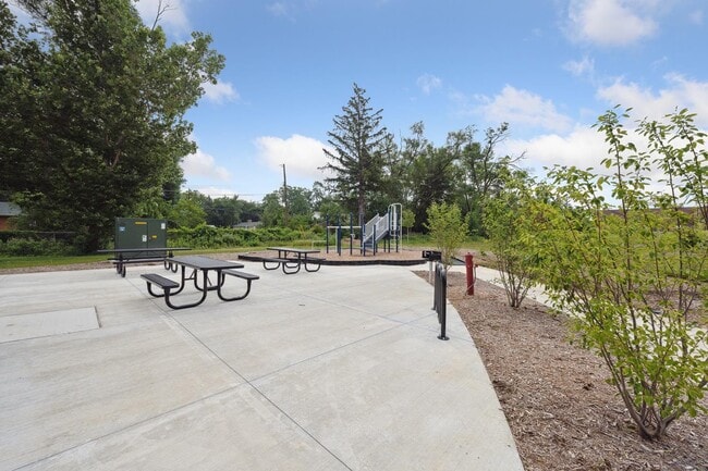 Photo - Woodward Way