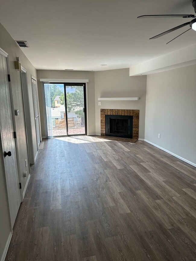 Photo - 5458 Fiesta Ln