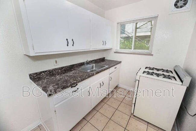 Photo - 728 Darina Ave Unit 5